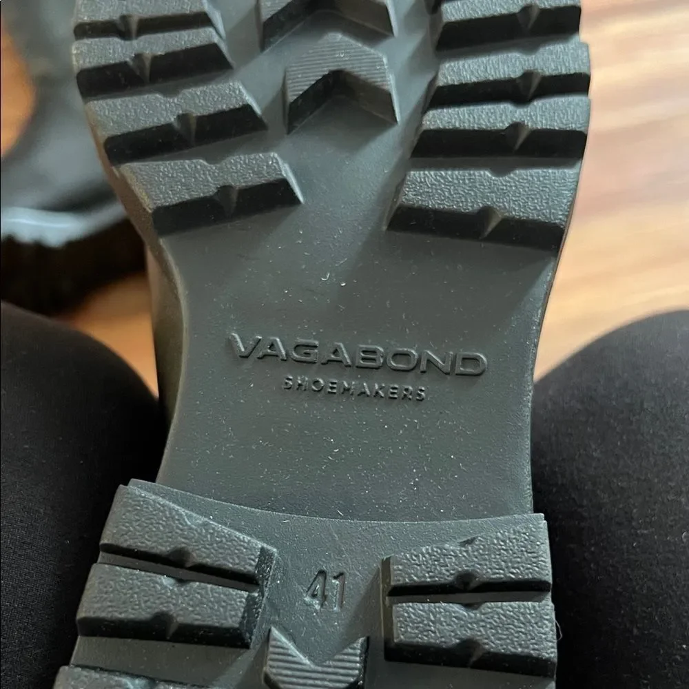 Vagabond Black Leather Combat Boots - Picture 2 of 3